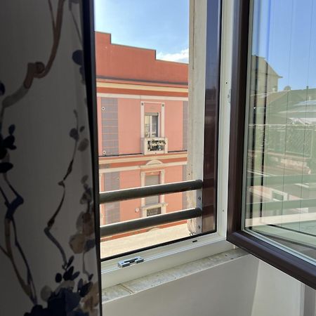 Bonadies64 B&B Salerno Szoba fotó